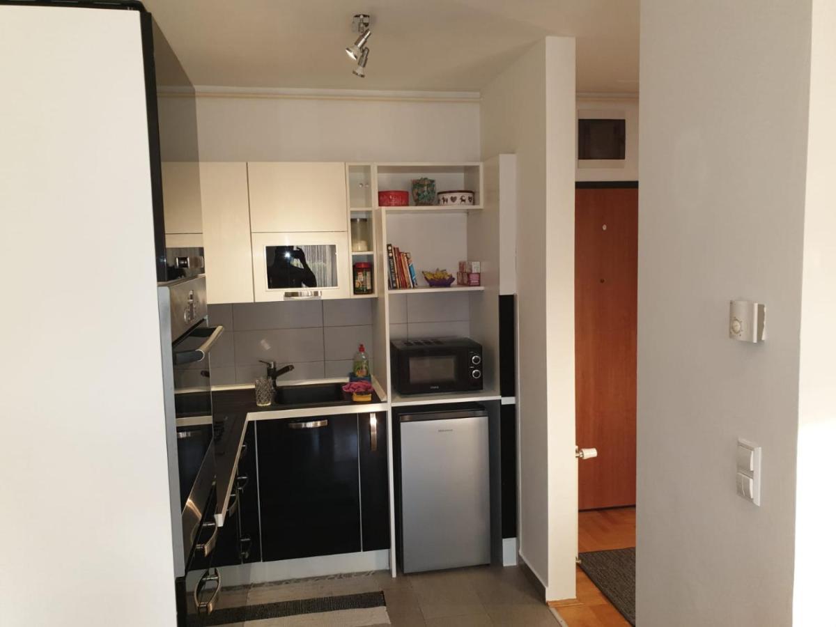 Dzakula Apartment